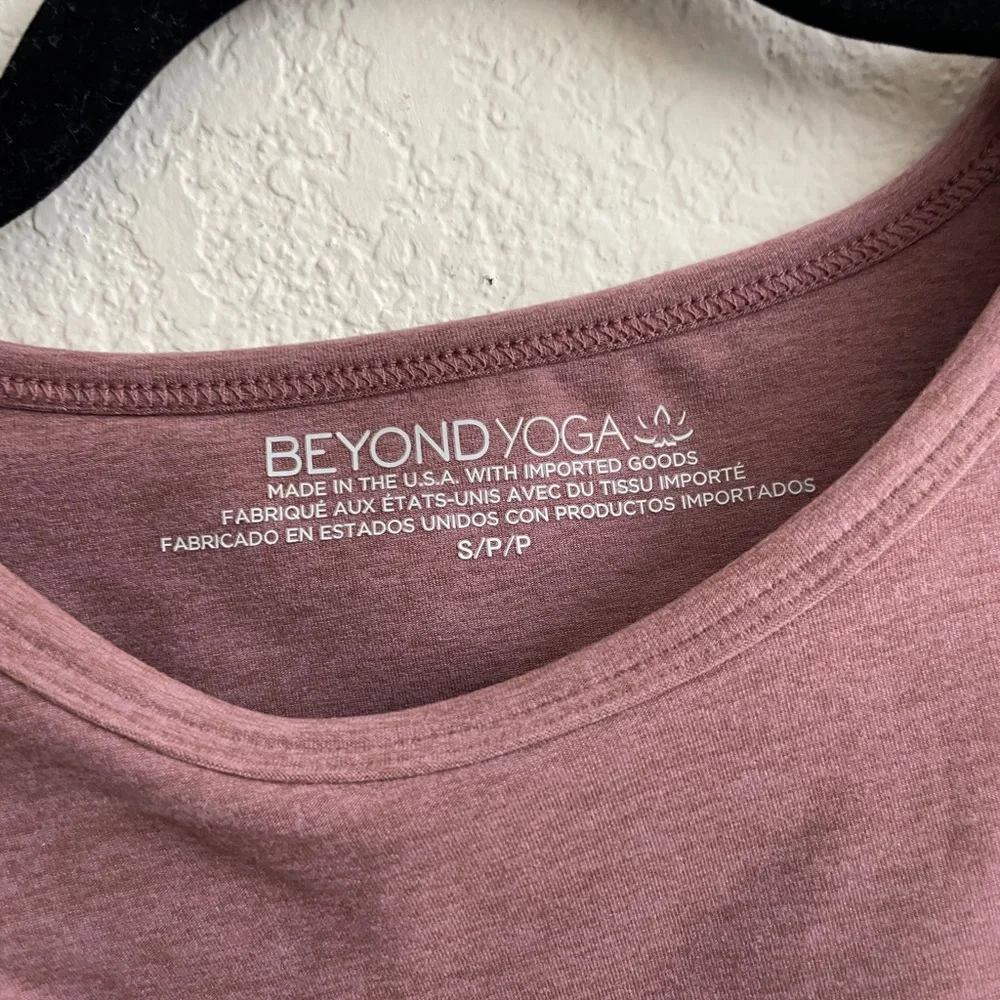 Beyond Yoga - Women's Mauve Cropped Tank Top - Size Small - Picture 3 of 3